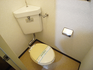 横浜市鶴見区の賃貸マンション　ニックハイム鶴見第１　トイレ