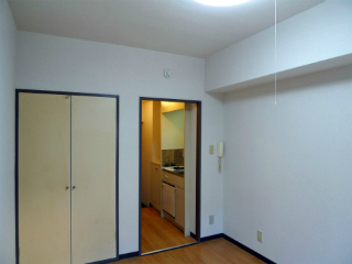横浜市金沢区の賃貸マンション　ベルライト能見台１０２号室　室内２