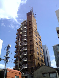 東京都新宿区の貸事務所　西新宿ＴＯＫビル　外観です