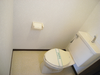 横浜市鶴見区の賃貸マンション　グリーンビレッジ上の宮３０１号室　トイレ