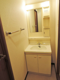 東京都大田区の賃貸マンション　リヴェール大森北　３０４号室　洗面室