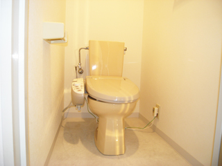 横浜市磯子区の賃貸マンション　アーバン磯子 トイレ 