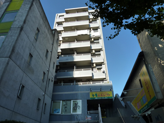 川崎市川崎区の賃貸マンション　エムズガーデン　外観