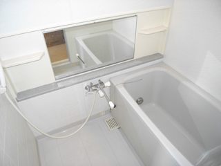 横浜市鶴見区の賃貸マンション　リオベルデ貮番館　浴室です