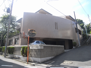 横浜市鶴見区の賃貸マンション　ヒルズ防野　の外観です