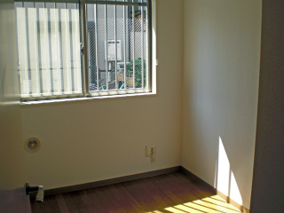 横浜市神奈川区の賃貸マンション　ペイサージュ　１０１号室　洋室２