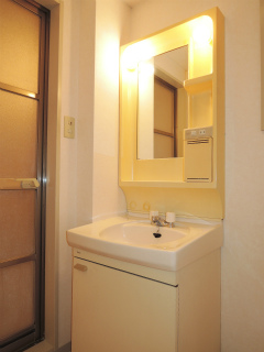 川崎市幸区の賃貸マンション　サウスピアコート　３０４号室　洗面室