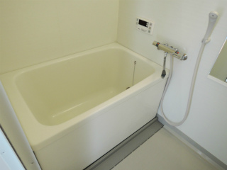 横浜市鶴見区の賃貸マンション　ハピネス平井　４０１号室　浴室