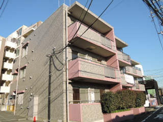横浜市神奈川区の賃貸マンション　ペイサージュ　２０１号室 外観です