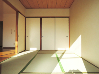 横浜市神奈川区の賃貸マンション　ペイサージュ　２０１号室　和室