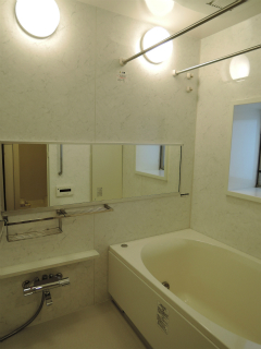 横浜市西区の賃貸マンション　クリオ横浜フロントレジデンス　１００４号室　浴室