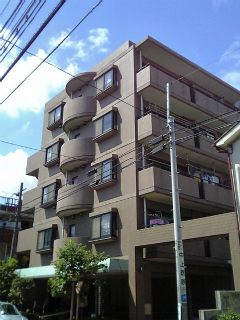 東京都大田区の賃貸マンション　アルティーム大森西壱番館　３０３号室 外観です