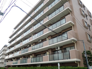 横浜市鶴見区の賃貸マンション　藤和シティコープ鶴見　外観です