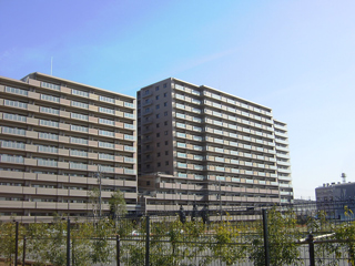 東急東横線　武蔵小杉駅の分譲賃貸マンション　ガーデンティアラ武蔵小杉　外観です