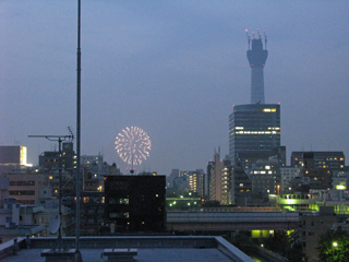 東京都墨田区の新築賃貸マンション　ムエット菊川　隅田川花火大会