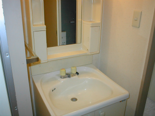 横浜市神奈川区の賃貸マンション　駒形エクセルⅡ　４０２　洗面室