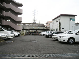 川崎市幸区の賃貸マンション　グラスィア新川崎　敷地内駐車場紹介可能です