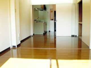 横浜市神奈川区の賃貸マンション　パークサイド宮里　３０２号室　洋室です