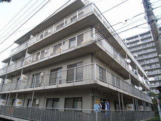 横浜市鶴見区の賃貸マンション　グリーンハイツ平安　外観です