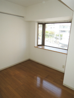 神奈川県横須賀市の賃貸マンション　グラン・ベルデ３０１号室　洋室