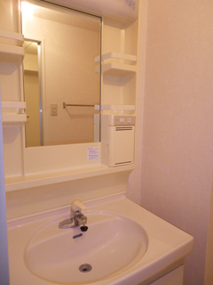 横須賀市船越町の賃貸マンション　グラン・ベルデ　５０３号室　洗面室