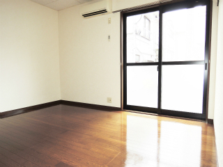 横浜市鶴見区の賃貸アパート　タカハウスⅡ　１０２号室　フローリングの洋室