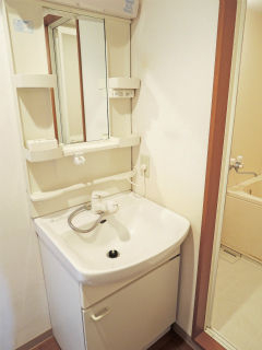 横浜市鶴見区の賃貸マンション　Ｍ・Ｒ・Ｋハイム末吉　２０２号室　洗面室