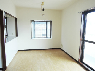 横浜市鶴見区の賃貸マンション　セレノ北寺尾　４０３号室　LDK
