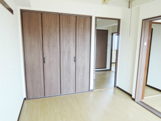 横浜市鶴見区の賃貸マンション　セレノ北寺尾　４０３号室　洋室