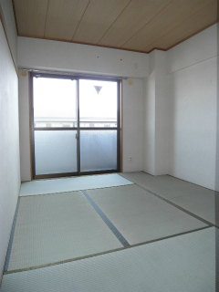 横浜市鶴見区の賃貸マンション　ブロードマンション　和室