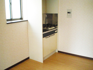 横浜市鶴見区の賃貸マンション　リンデンハイム　キッチンです