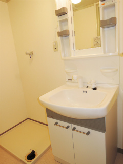 横浜市鶴見区の賃貸マンション　グリーンハイツ　２０３　洗面室