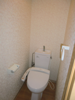 東京都世田谷区の賃貸マンション　シャトーポレール若林　トイレ