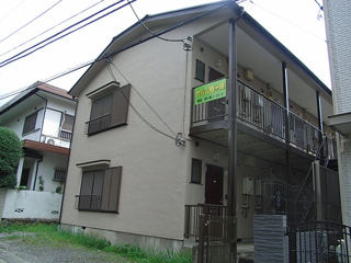 横浜市旭区の賃貸アパート　カルム鶴ヶ峰　外観です