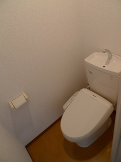 横浜市旭区の賃貸マンション　中川ビル　３０１号室　トイレ