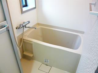 横浜市南区の賃貸マンション　アイボリーコート　３０５号室　浴室