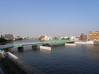 横浜市鶴見区の賃貸マンション　ネオマイム鶴見中央　鶴見川が見えます