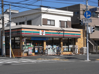 横浜市鶴見区の賃貸マンション　シャルム潮田　セブンイレブン