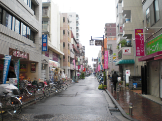 川崎市幸区の賃貸マンション　ナイスアーバン川崎ウエストモール　ハッピーロード商店街